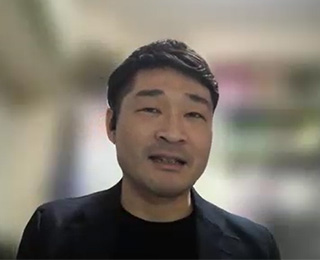 岸田さん顔写真